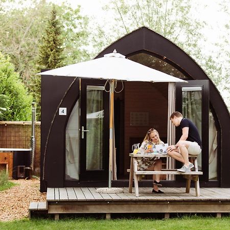 Pod Huisje Met Hottub Dokkum Bagian luar foto