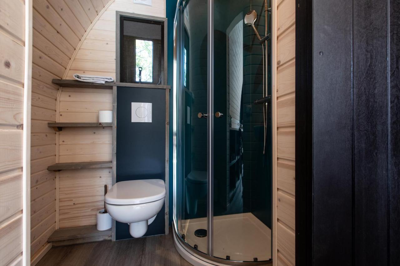 Pod Huisje Met Hottub Dokkum Bagian luar foto