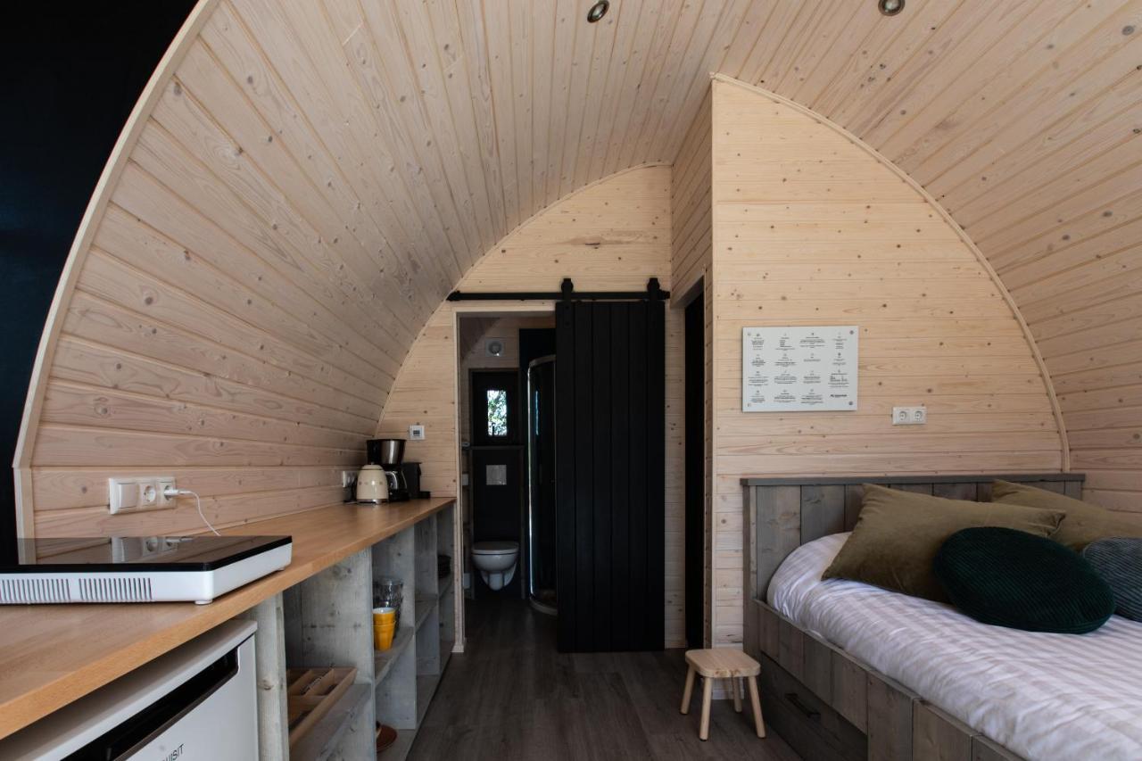 Pod Huisje Met Hottub Dokkum Bagian luar foto