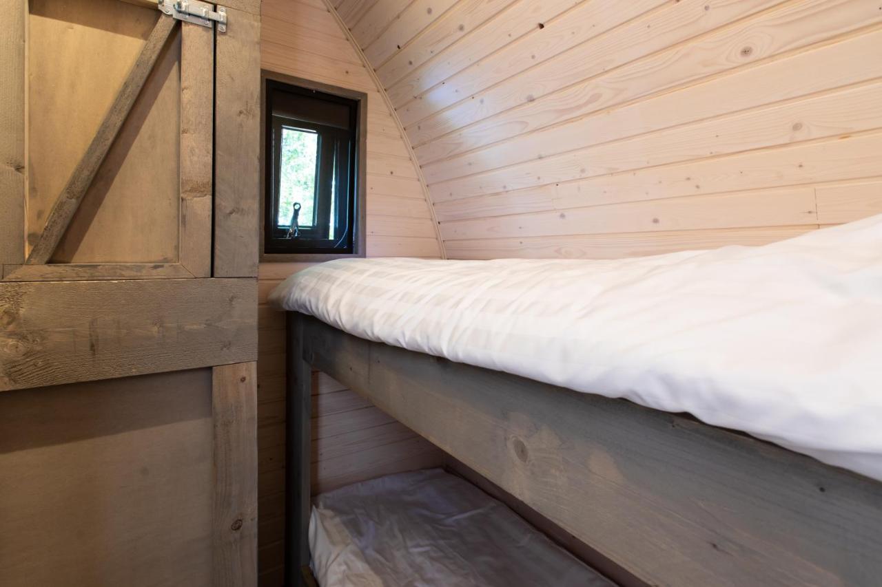 Pod Huisje Met Hottub Dokkum Bagian luar foto