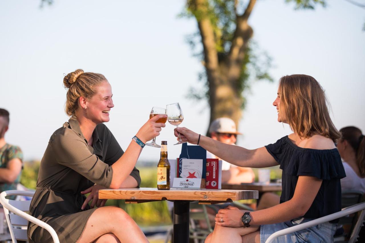Pod Huisje Met Hottub Dokkum Bagian luar foto