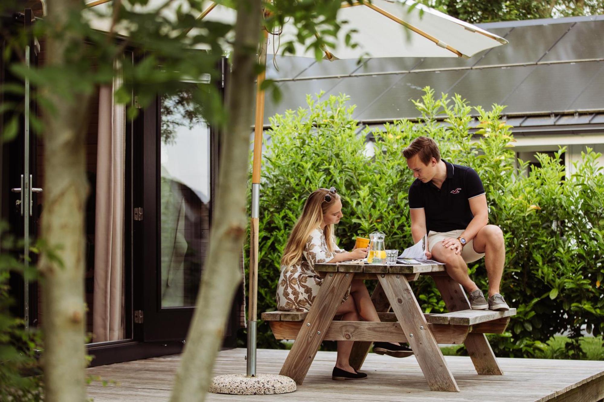 Pod Huisje Met Hottub Dokkum Bagian luar foto